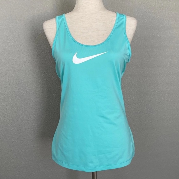 Nike Tops - ⭐️ SOLD ⭐️ (3/$25) Nike Pro Workout Tank Top